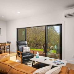 Lake & Laughter Unit 2