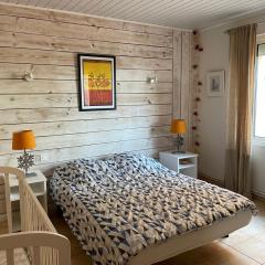 Bel Appartement Face à la mer, au RDC d'une maison en cours de classement meublé, 4 couchages, WIFI, PORTIRAGNES PLAGE LXBFM36