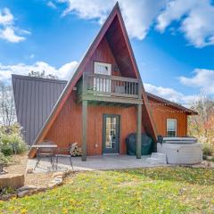 Hot Tub, Fire Pit, BBQ, On-Site Pond Kenton Cabin
