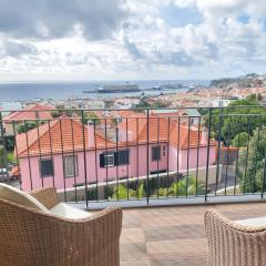Funchal bay incredible view with pool
