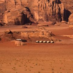 Wadi Rum Camp &Tours