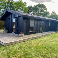 Beach House In Charming Hou