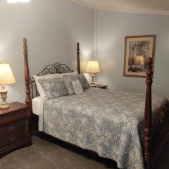 McKinley Edwards Inn