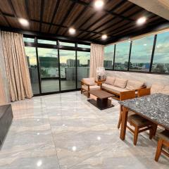 Newtown Inn Service Apartment