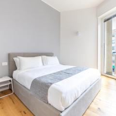 Duomo 10 Minutes Walk- Modern Design Apartment