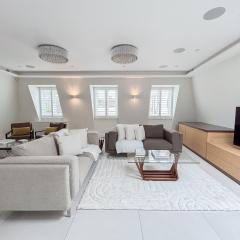 Luxurious Penthouse Apartment in Prime Location