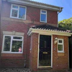 Spacious 3 Bed home situated in a beautiful area - SLEEPS 8