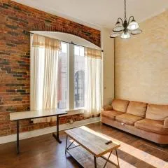 Pet-Friendly Studio in Historic Dtwn Marshall!