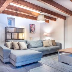 Résidence de 80 m2 avec balcon & cour alsacienne - début Route des Vins