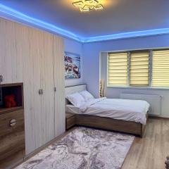 Home away from home - Cozy and Spacious Studio with Balcony