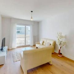 Spacious Minimalist Prilly 2BR Free Parking