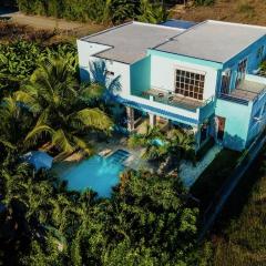 Villa Nilsa ( The Blue House )