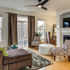 1 Mi to Dtwn Cincinnati Spacious Townhome with Deck