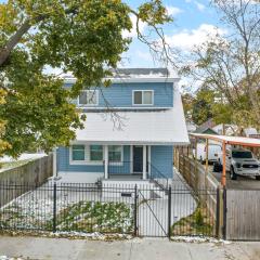 Stylish Family Retreat – 10 Guests Parking