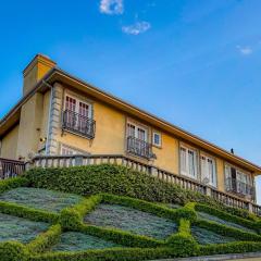 Vista Villa – Poolside Elegance with Views