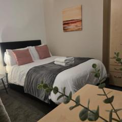 Room 4 Shared House in L7