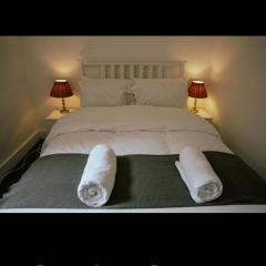 Edgware, Haru Residence 4bed House