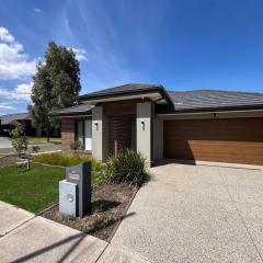Modern Burnside Family Retreat in Modeina Estate