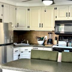 Litchfield Retreat, Wineries, Foliage & Skiing