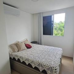 Quarto privado aconchegante com ar na Ponta Negra