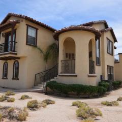 San Felipe Luxurious 3-Bedroom Condo 11-3 with Pool Access