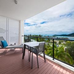Port Views On Airlie 1 Bedroom