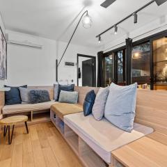 Unique 1BR New Farm Pod by Housemark Escapes