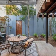 Modern New Farm Retreat by Housemark Escapes