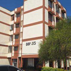 Nyumbani Luxe - 3 Bedroom House In Buruburu - Ample Parking, Serenity, Wifi, Family and Pets Allowed, Workspace, Views And Aesthetics