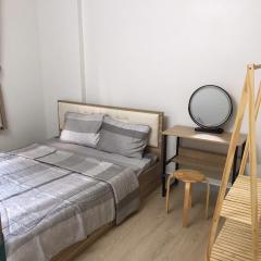 Simple House-Simple Life