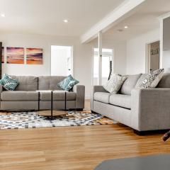 Georges Bay Bungalow - Home