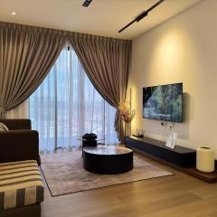 Stay66 Gala 3 Rooms near Airport