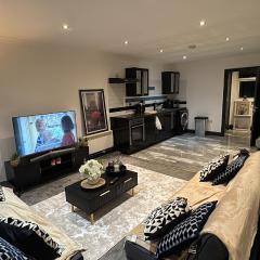 Huddersfield City Center Retreat - New Images coming soon