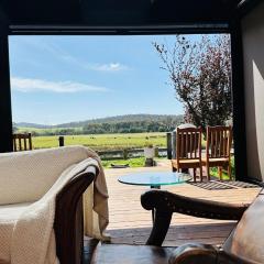 Luxury farm stay with outdoor jacuzzi