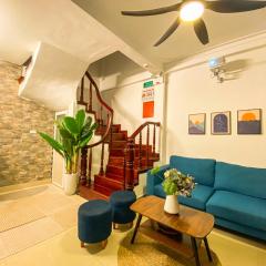 Paperi House - next to night market