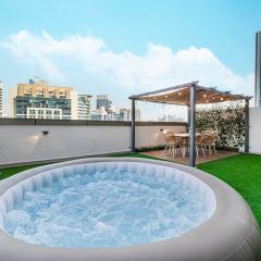 Downtown Views - The Penthouse