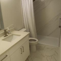 Bright Modern 2BR Walk Everywhere on Capitol Hill