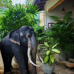 kandy lake reach hotel