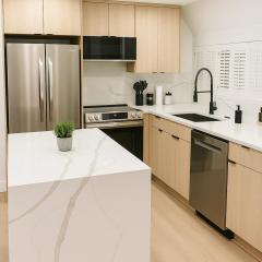 Modern 2BR in Capitol Hill Patio & Free Parking