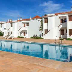 Apto Familiar frente a cala