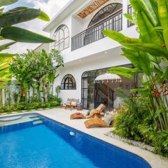 Villa Talitha by DVH Luxe Retreats, 2BR Tropical Pool Villa