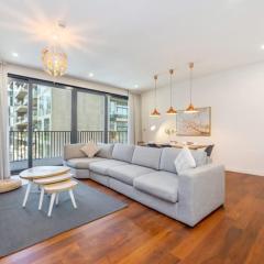 FAM Living City Walk - Opposite City Walk Mall - 2A