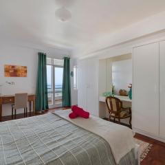 Wohnung Mit Balkon Und Aussicht In São Martinho