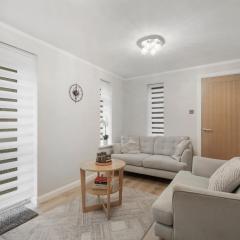 Milton Keynes 3BR,Luxury Home, Sleeps 5, Families Stays, Free Parking