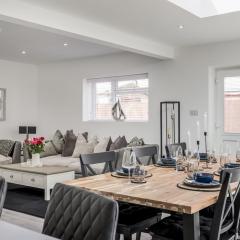 Seaside Bungalow with Garden & Inflatable Hot Tub