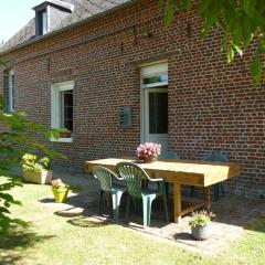 Charmant appartement à la ferme, 2 chambres, Wi-Fi, proche Auxi-le-Château - FR-1-376-28