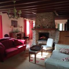 Gîte charmant avec jardin, cheminée, Wi-Fi, idéal pour randonnées et découvertes locales - FR-1-376-70