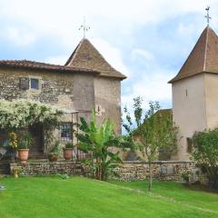 Prieuré restauré avec jardin, charme ancien et commodités modernes, près de l’église à Beaulieu - FR-1-653-145