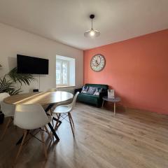 Functional apartment in center of Craponne