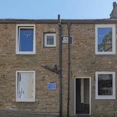 4 bed charming, Family-friendly cottage 1694